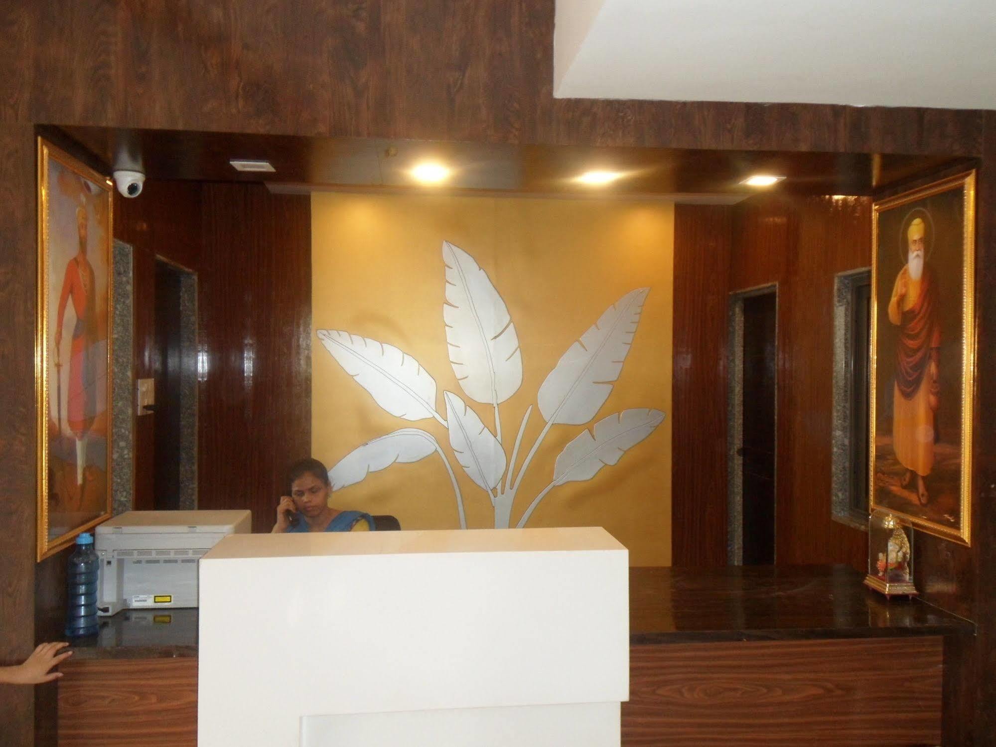 Hotel Canada Palace Watuwa 外观 照片